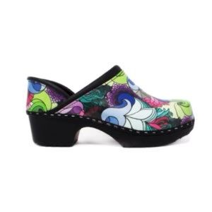 C&C Swedish Clogs EUC only worn for one shift! 😉 women’s size 39